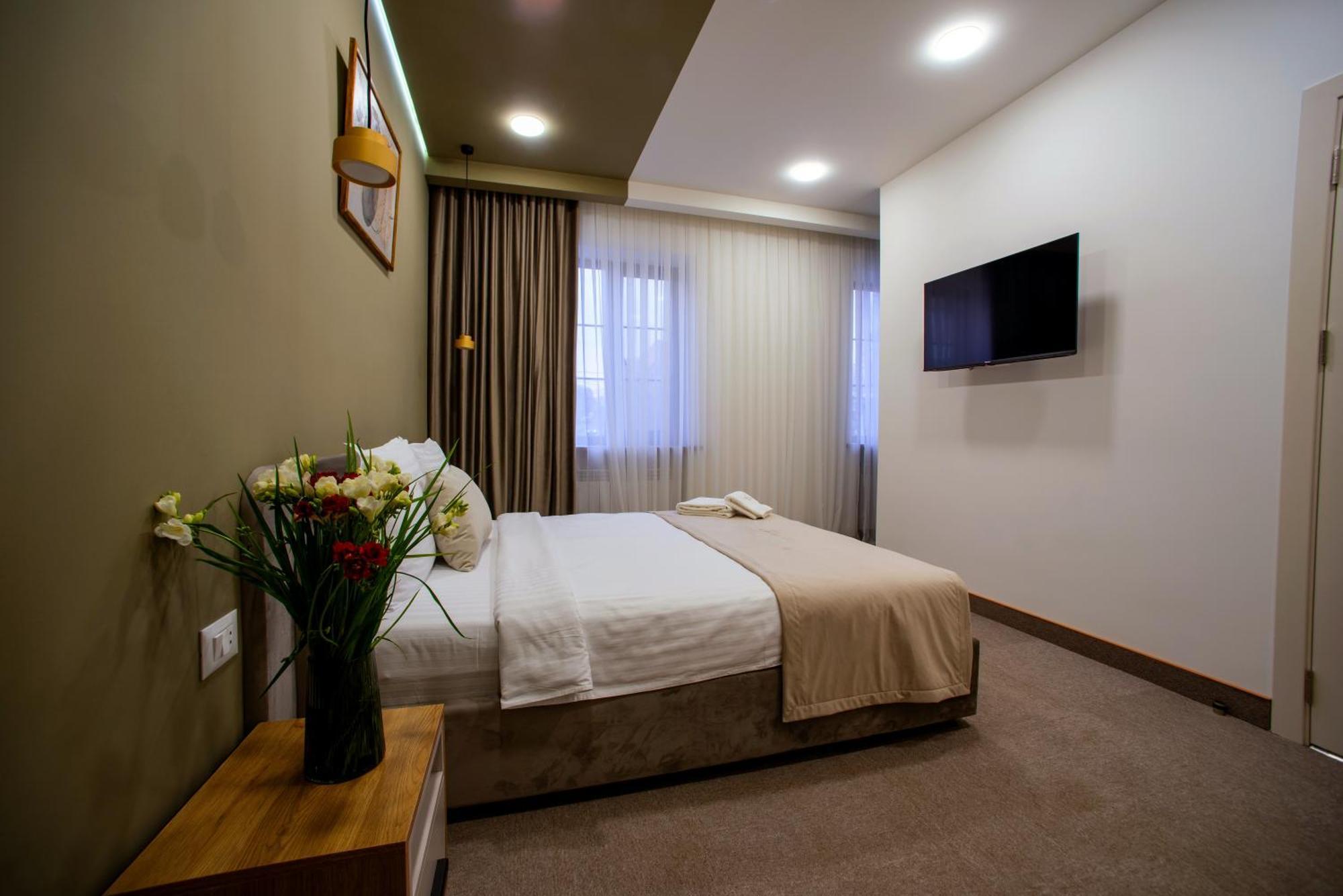 The House Hotel Ереван Экстерьер фото
