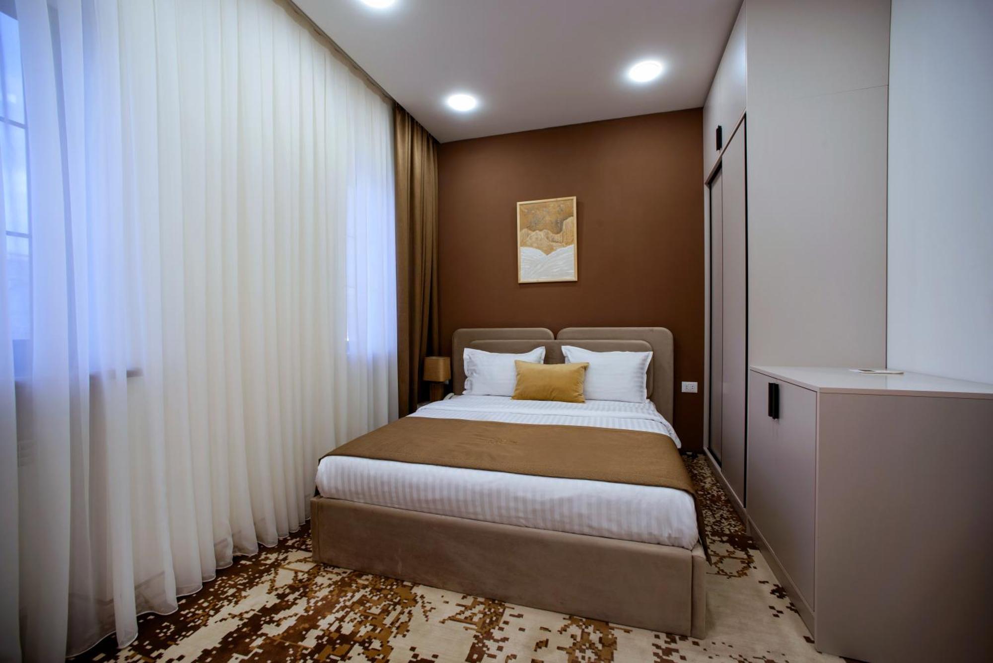 The House Hotel Ереван Экстерьер фото
