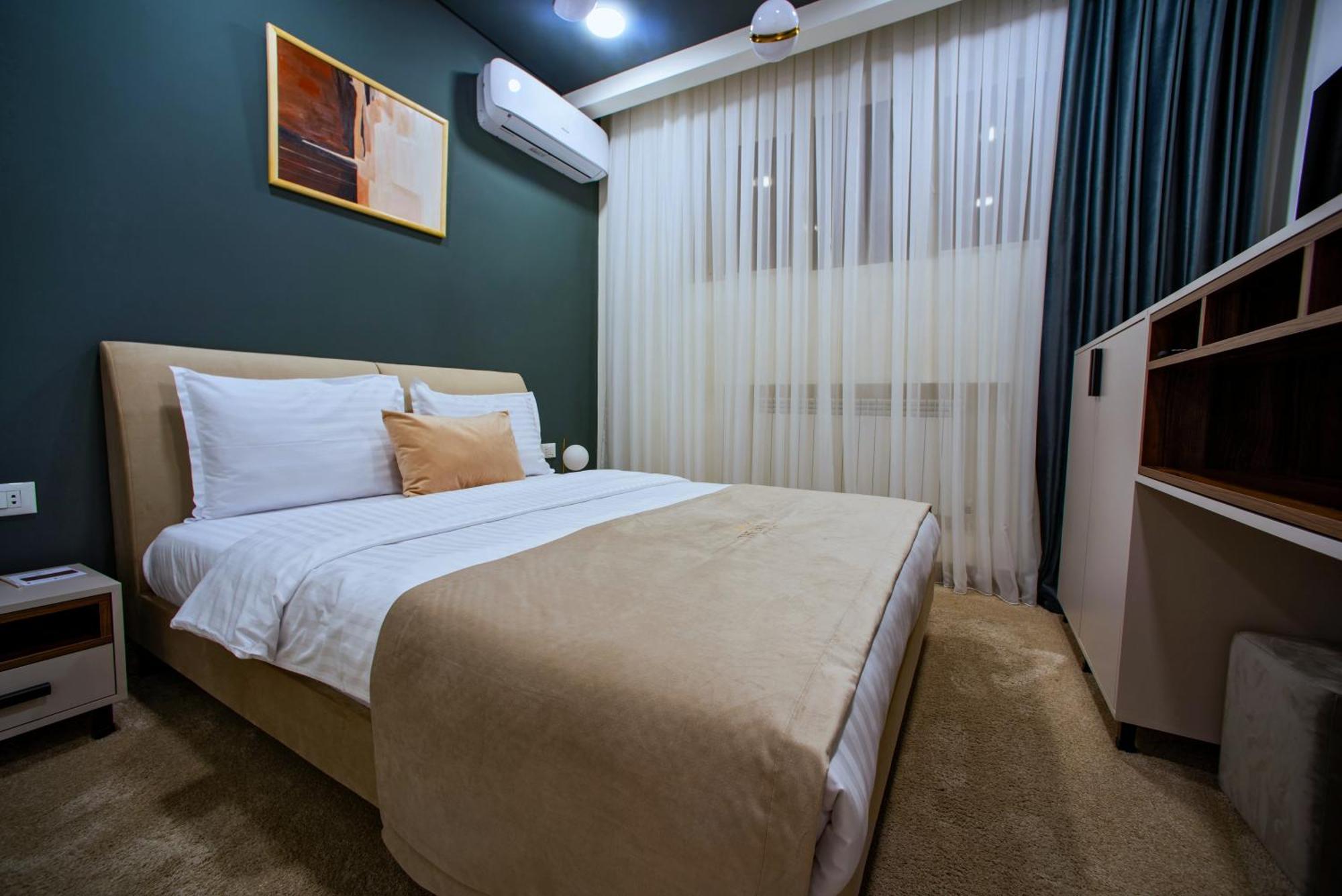 The House Hotel Ереван Экстерьер фото
