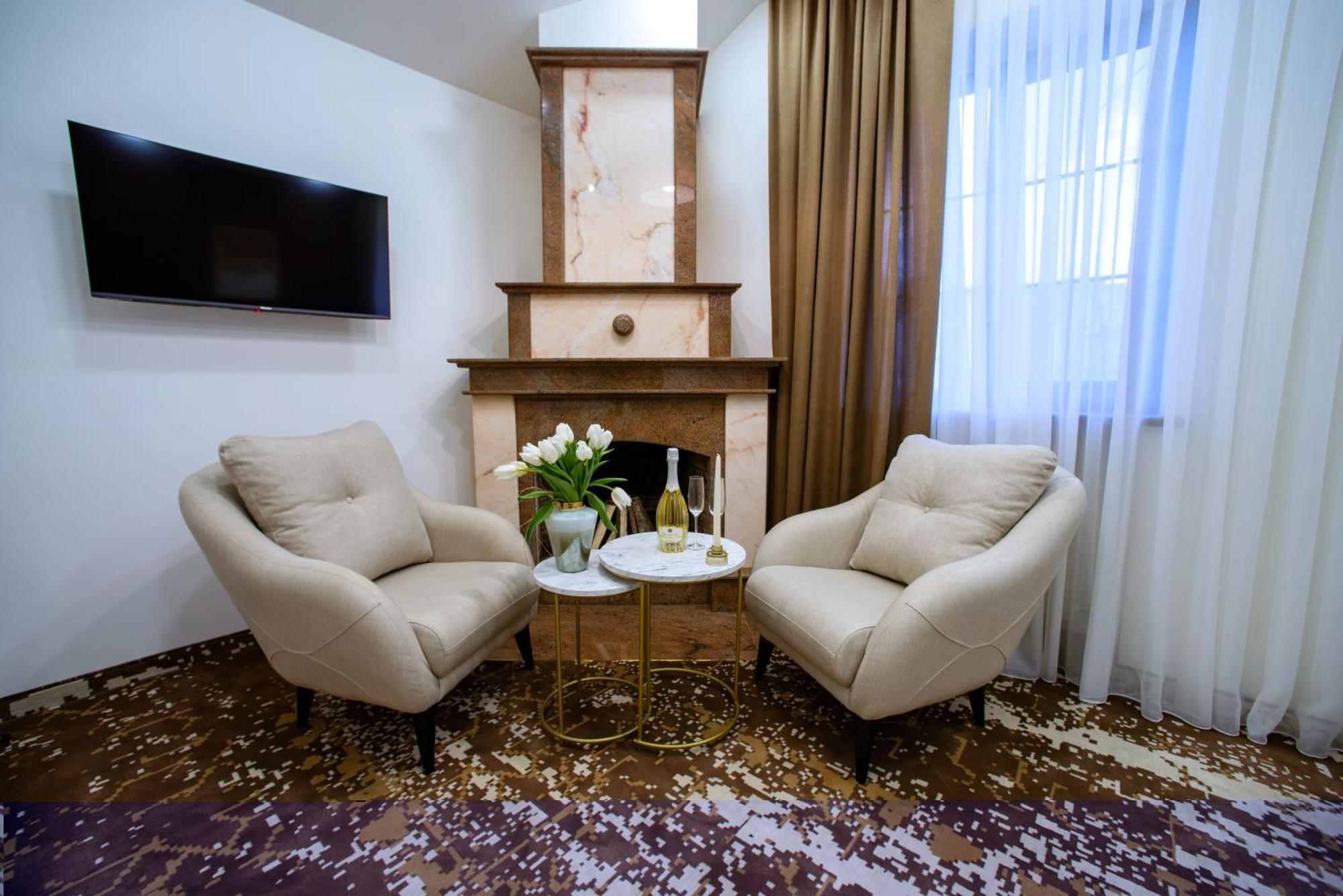 The House Hotel Ереван Экстерьер фото